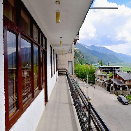 Hotel Kingston Manāli Exteriér fotografie