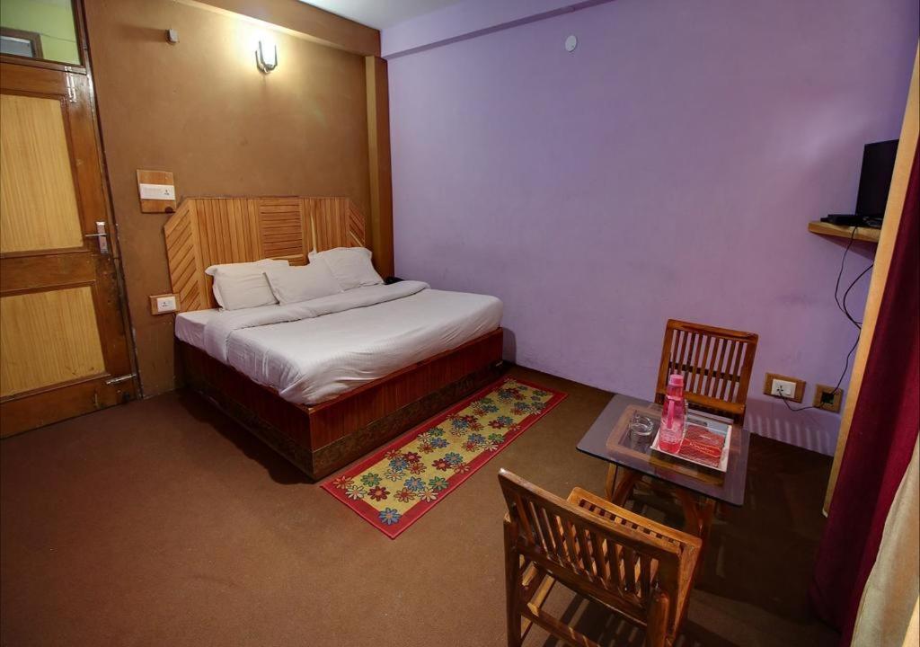 Hotel Kingston Manāli Exteriér fotografie