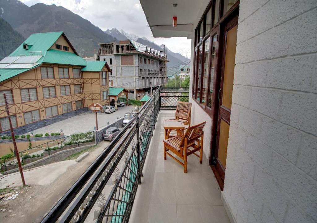 Hotel Kingston Manāli Exteriér fotografie