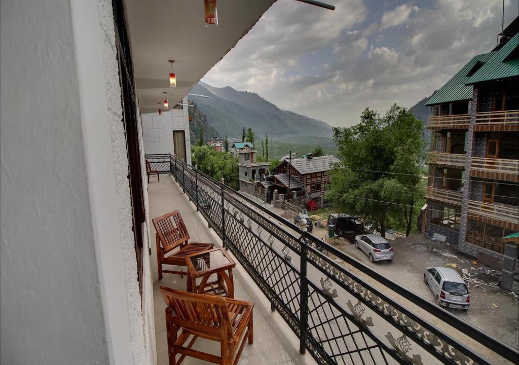 Hotel Kingston Manāli Exteriér fotografie